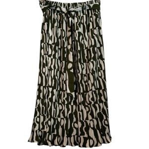 Alice Blue Olive and Cream Textured Pleated Belted Skirt Size Small